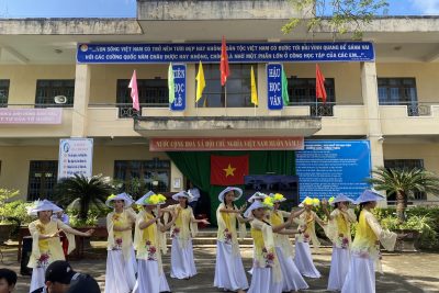 Sinh hoạt ngoại khóa: văn học dân gian